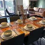 Selesa 木屋 *